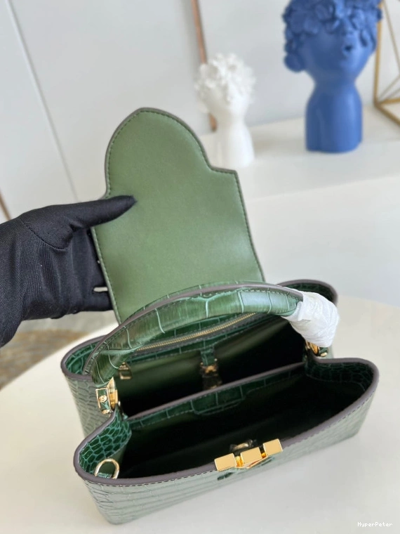 LOUIS CAPUCINES BB VUITTON 0727